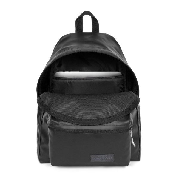 Eastpak hotsell black backpack