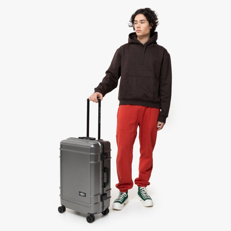 Eastpak Resist'R 68cm 4-Wheel Medium Suitcase