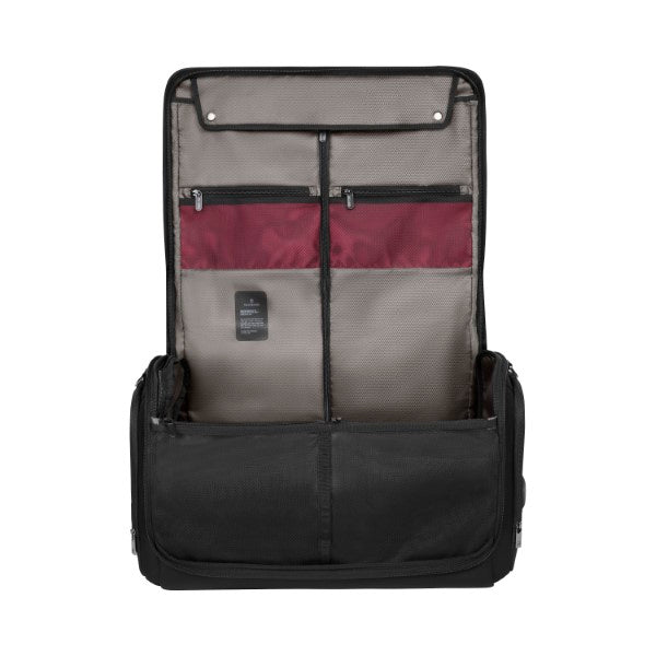 Victorinox best sale toiletry bag