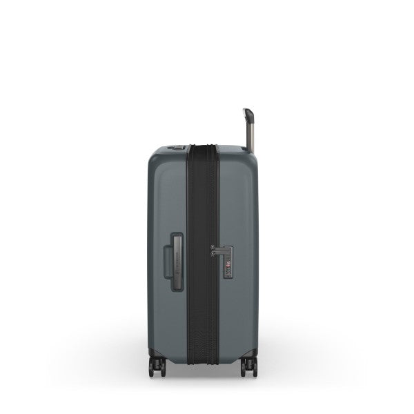 Victorinox Airox Advanced 69cm 4-Wheel Expandable Medium Suitcase